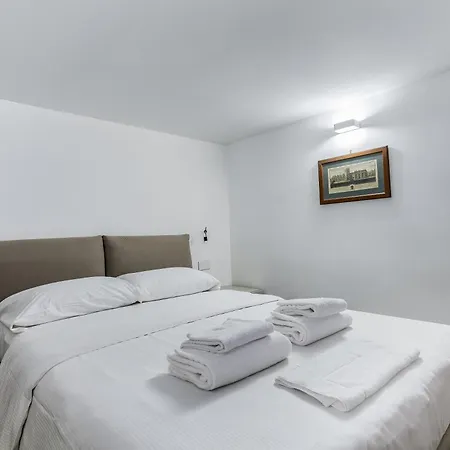 Appartamento Luxury Duplex Corso Magenta 4pax-wifi-tasso